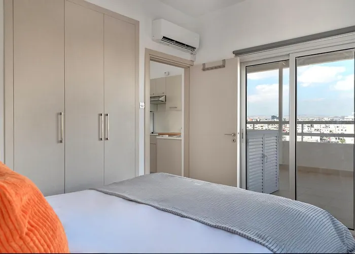 Phaedrus Living Harbour Heights Appartamento *