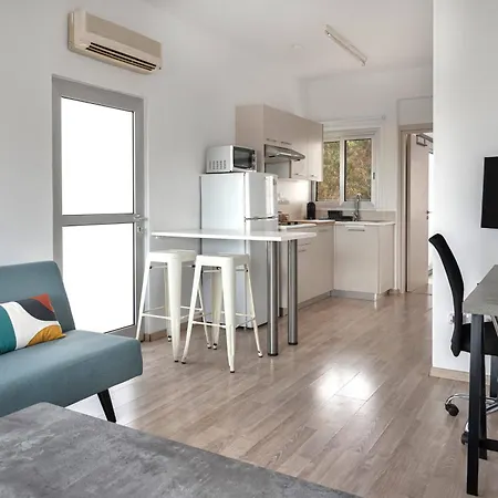 Phaedrus Living Harbour Heights Daire *