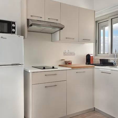 Phaedrus Living Harbour Heights